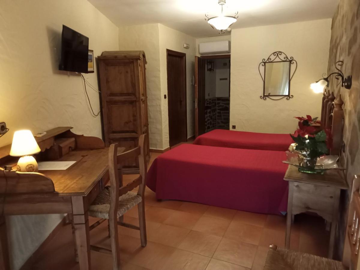 Hotel Villa De Berzocana エクステリア 写真