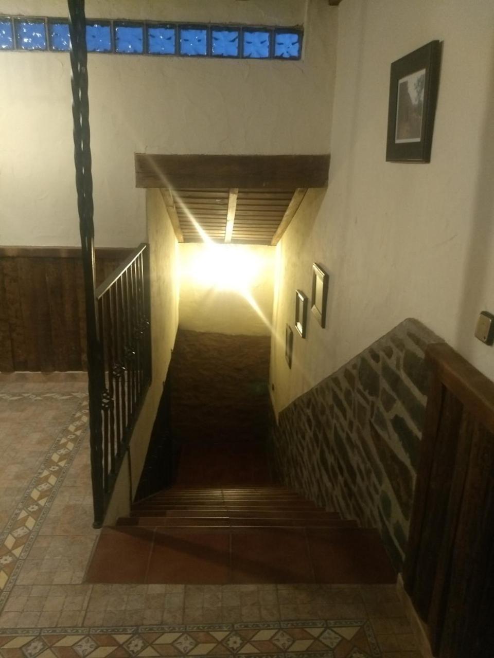 Hotel Villa De Berzocana エクステリア 写真